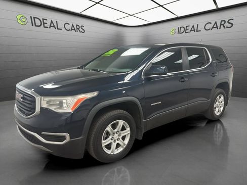 Used 2017 GMC Acadia SLE FWD image 1