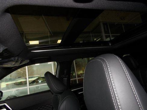 New 2025 Mitsubishi Outlander SEL Black Edition image 17