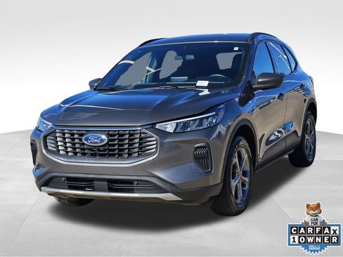 Used 2025 Ford Escape ST-Line image 3