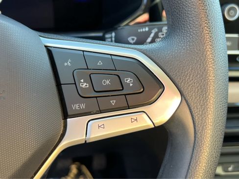 Used 2022 Volkswagen Taos S image 25