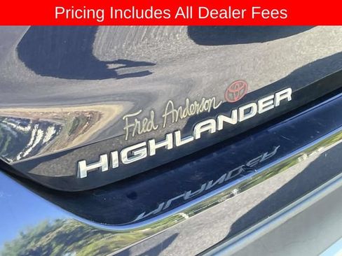 Used 2022 Toyota Highlander XSE AWD/4WD image 11