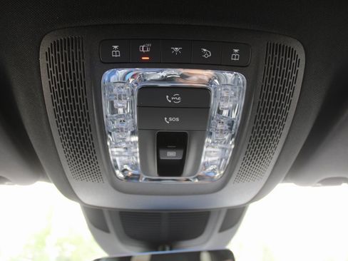 Used 2024 Mercedes-Benz GLE 350 4MATIC image 57