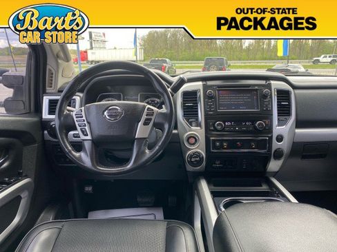 Used 2017 Nissan Titan PRO-4X AWD/4WD image 22