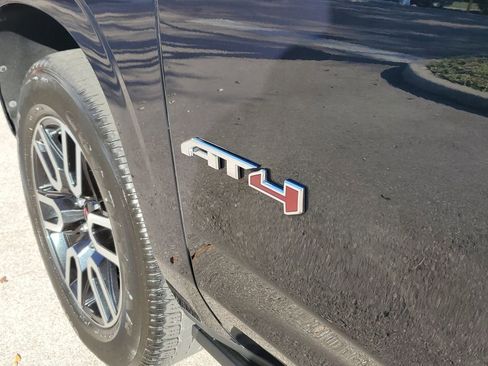 Used 2021 GMC Yukon XL AT4 w/ AT4 Premium Package image 29