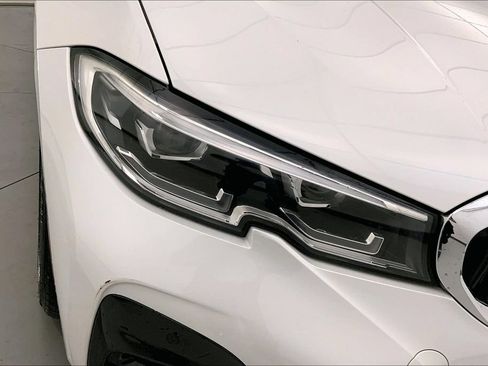 Used 2021 BMW 330i xDrive Sedan AWD/4WD image 27