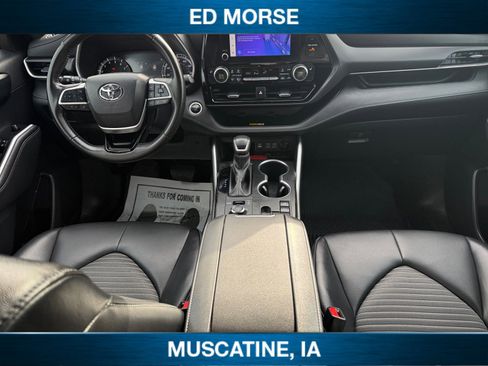 Used 2024 Toyota Highlander XSE AWD/4WD image 10