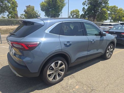 Used 2025 Ford Escape Platinum AWD/4WD image 7