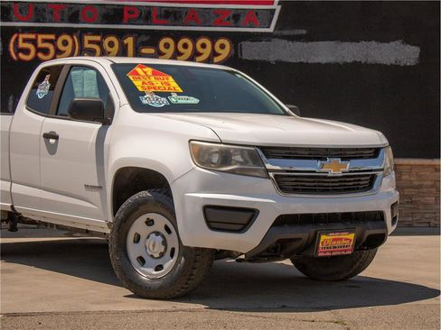Used 2017 Chevrolet Colorado W/T w/ WT Convenience Package AWD/4WD image 6