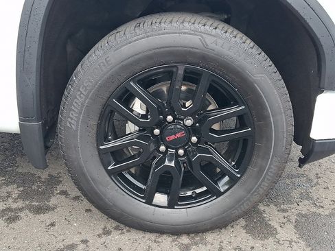 Certified 2024 GMC Sierra 1500 Elevation AWD/4WD image 8
