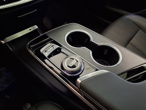 New 2026 Cadillac Lyriq V image 18