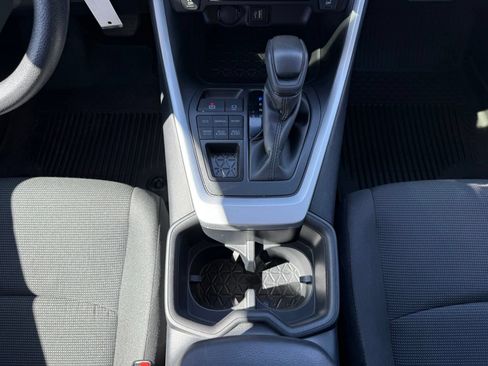 Used 2025 Toyota RAV4 LE AWD/4WD image 26