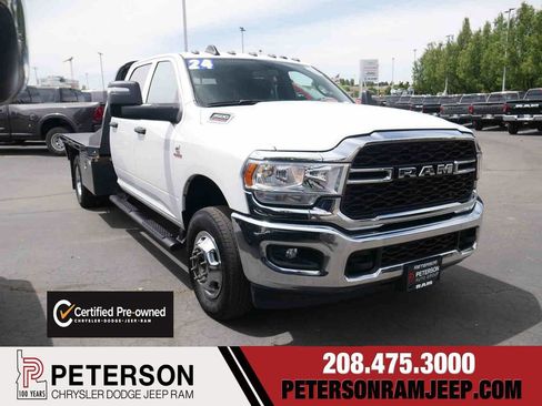 Used 2024 RAM 3500 Tradesman w/ Chrome Appearance Group AWD/4WD image 1