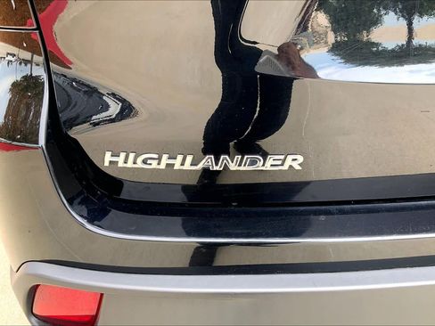 Used 2018 Toyota Highlander SE AWD/4WD image 33
