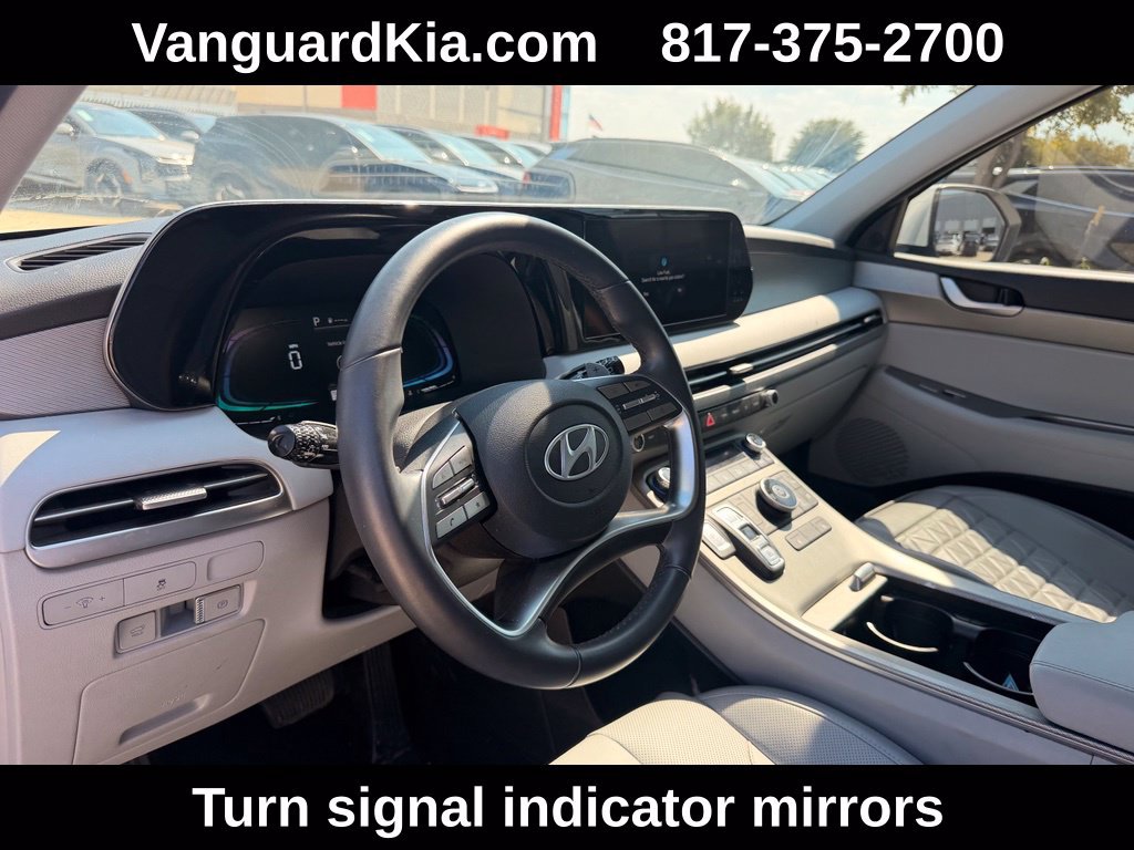 Used 2025 Hyundai Palisade SEL FWD image 14