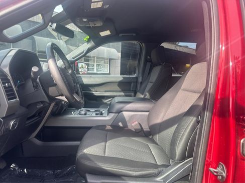 Used 2019 Ford Expedition XLT RWD image 9