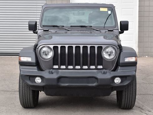 Used 2022 Jeep Wrangler Unlimited Sport image 2