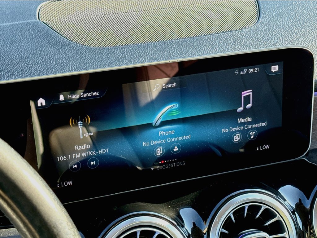 Used 2020 Mercedes-Benz GLB 250 4MATIC image 19