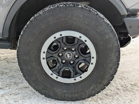 Used 2021 Ford Bronco Badlands image 10