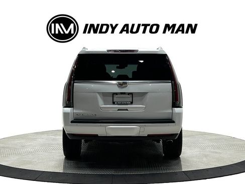 Used 2018 Cadillac Escalade Premium Luxury AWD/4WD image 5