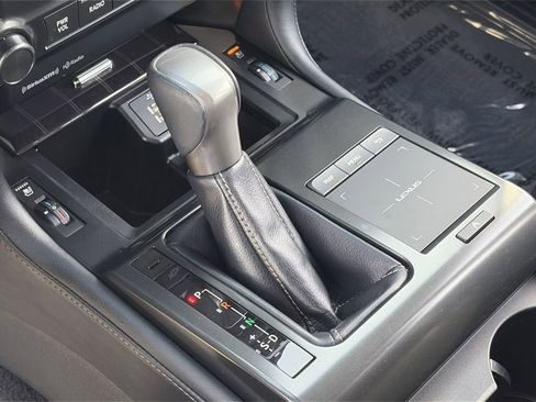 Used 2023 Lexus GX 460 Premium w/ Premium Package AWD/4WD image 23