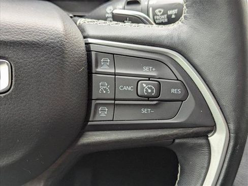 Used 2021 Jeep Grand Cherokee L Limited image 12