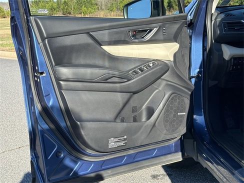 Used 2022 Subaru Ascent Limited w/ Technology Package image 11