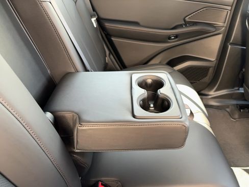 New 2026 Jeep Cherokee Limited AWD/4WD image 9