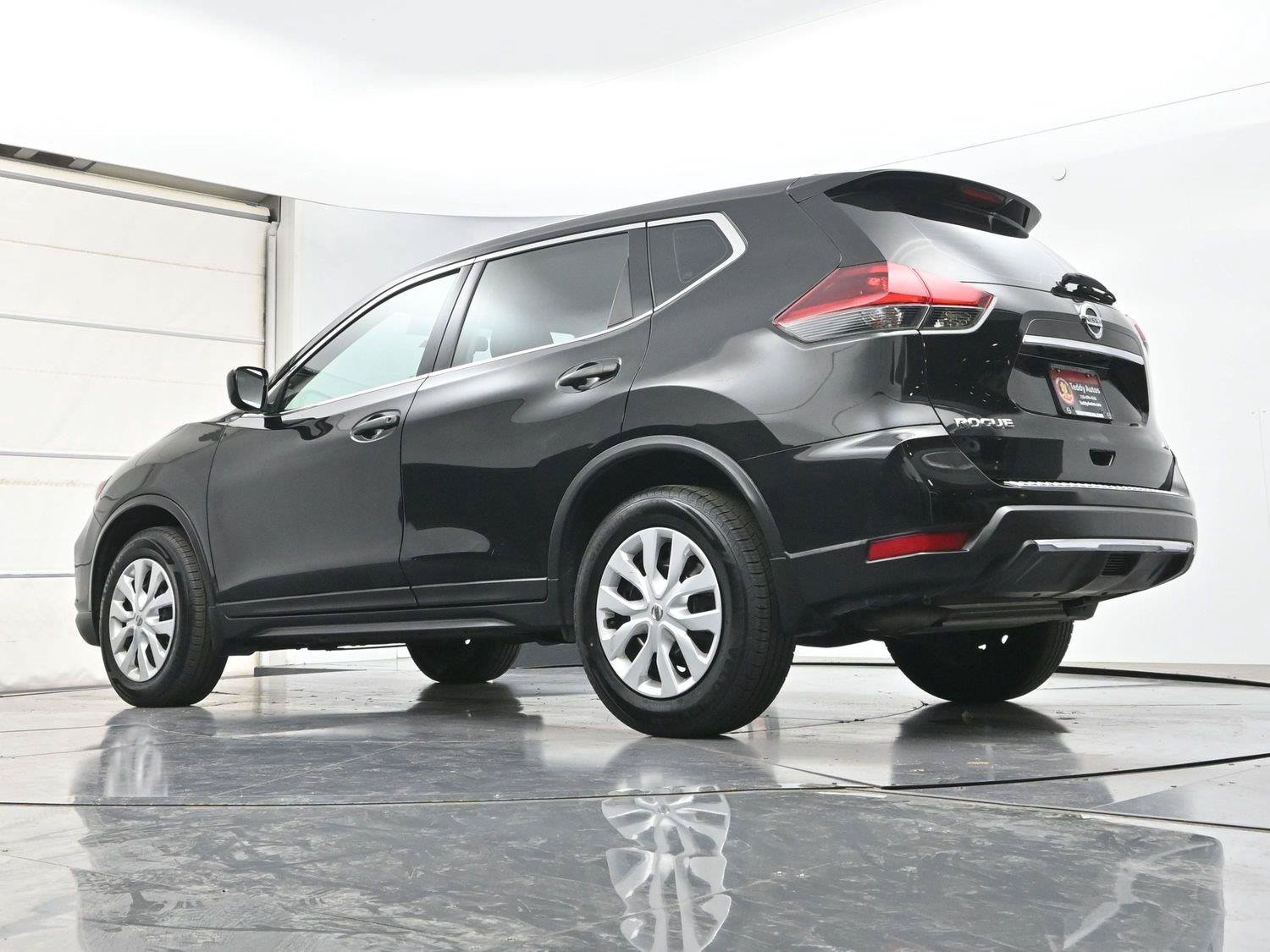 Used 2018 Nissan Rogue S AWD/4WD image 23