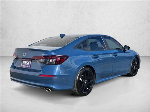 Used 2025 Honda Civic Sport image 5