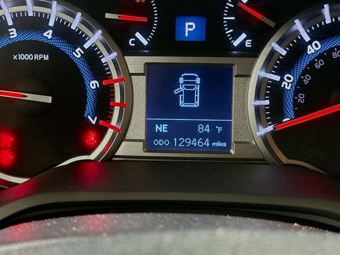 Used 2015 Toyota 4Runner Limited AWD/4WD image 13