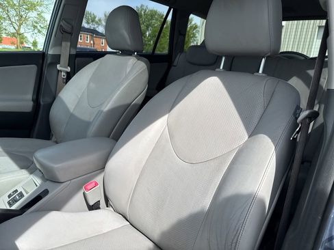 Used 2010 Toyota RAV4 Limited AWD/4WD image 26