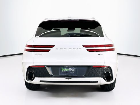 Used 2025 Genesis GV70 2.5T AWD/4WD image 7