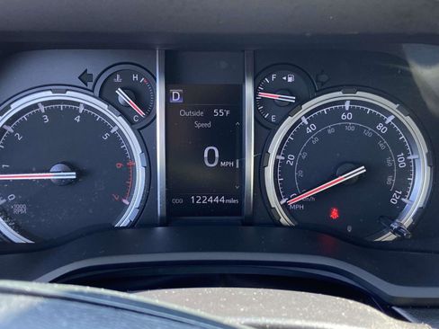 Used 2021 Toyota 4Runner TRD Off-Road Premium w/ Moonroof Package image 17