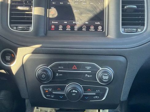 Used 2022 Dodge Charger Police AWD/4WD image 18
