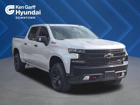 Used 2021 Chevrolet Silverado 1500 LT Trail Boss w/ Convenience Package II AWD/4WD image 1