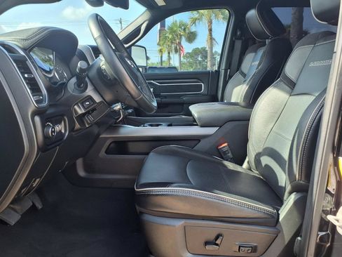 Used 2024 RAM 2500 Laramie w/ Night Edition AWD/4WD image 25
