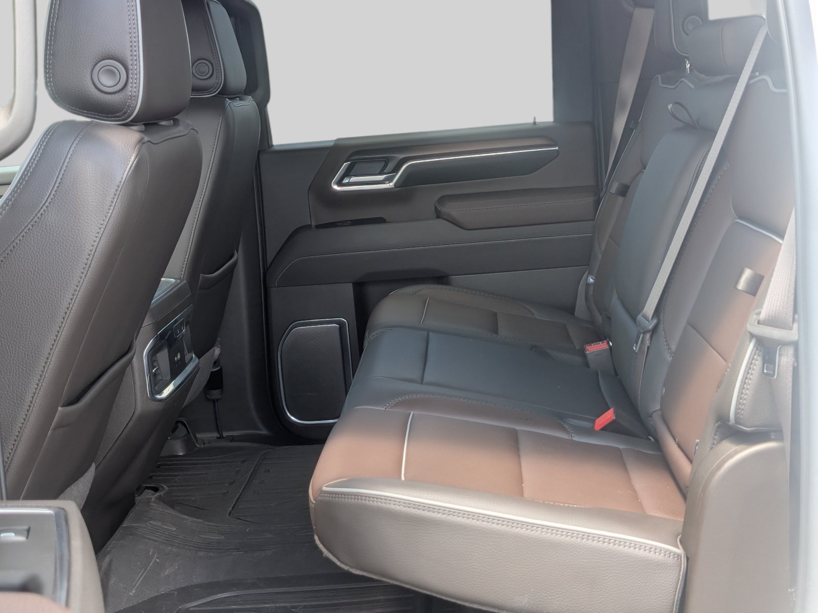 Used 2025 GMC Sierra 2500 Denali AWD/4WD image 28