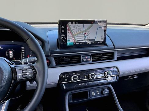 Used 2023 Honda Pilot Elite image 10