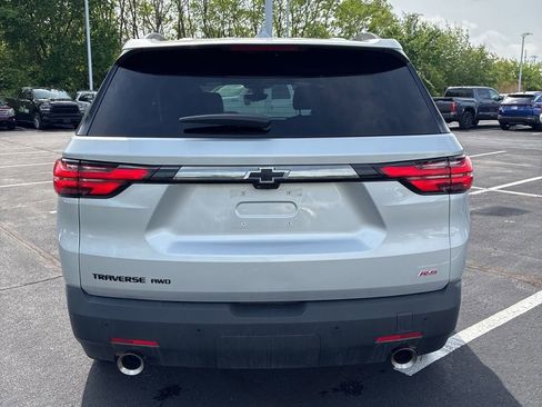 Used 2022 Chevrolet Traverse RS w/ LPO, Floor Liner Package AWD/4WD image 3