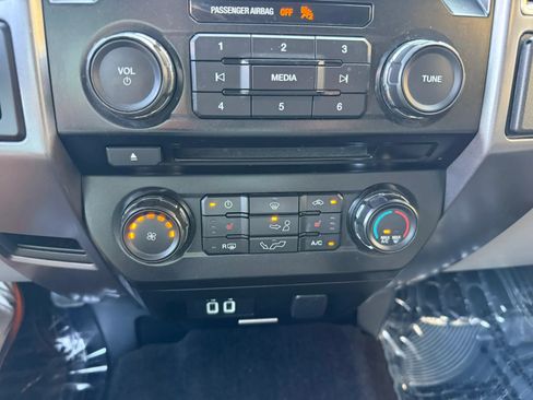 Used 2016 Ford F150 XLT w/ Equipment Group 302A Luxury AWD/4WD image 19