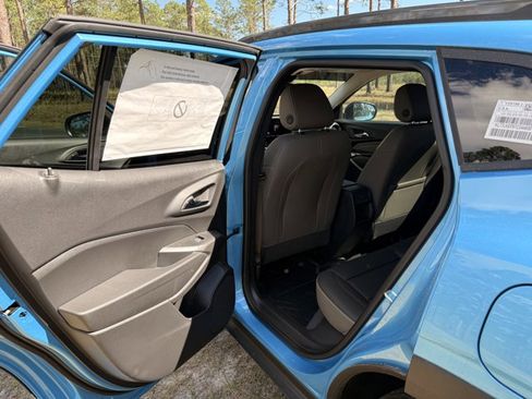 New 2026 Chevrolet Trax ACTIV w/ Driver Confidence Package FWD image 25