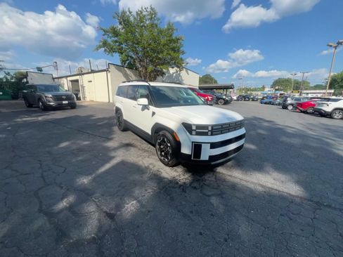 Used 2026 Hyundai Santa Fe SEL AWD/4WD image 3