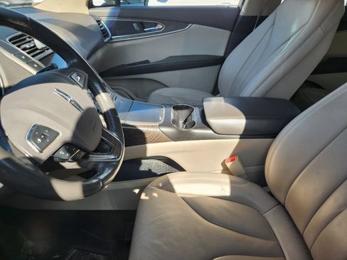 Used 2017 Lincoln MKX Reserve w/ Lincoln MKX Climate Package AWD/4WD image 11