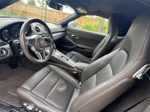Used 2018 Porsche 718 Boxster RWD image 48