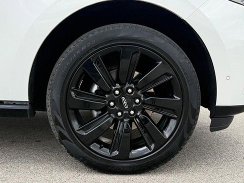 Certified 2024 Lincoln Navigator Reserve AWD/4WD image 5