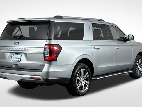 Used 2022 Ford Expedition Max Limited image 5