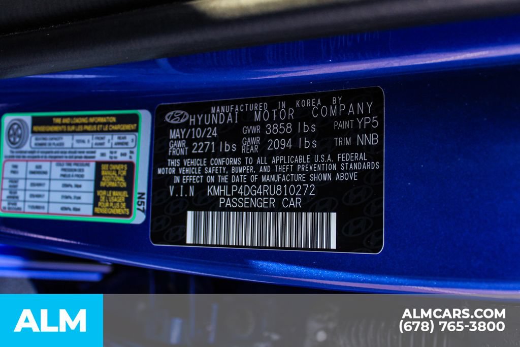 Used 2024 Hyundai Elantra Limited FWD image 40