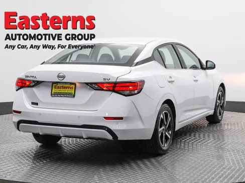 Used 2024 Nissan Sentra SV FWD image 5