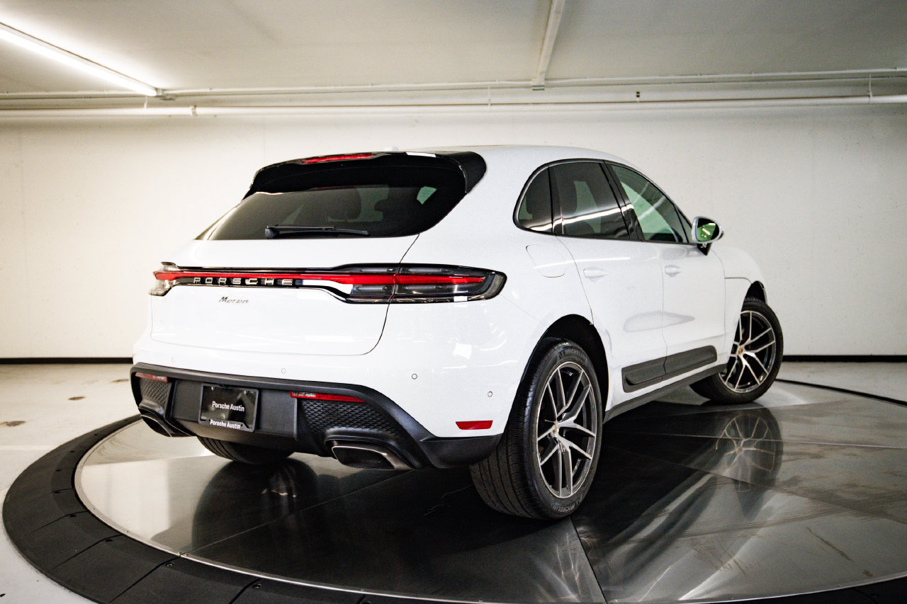 Certified 2023 Porsche Macan AWD/4WD image 7