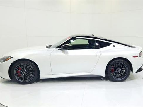 Certified 2024 Nissan Z Performance w/ Floor Mat Package image 5